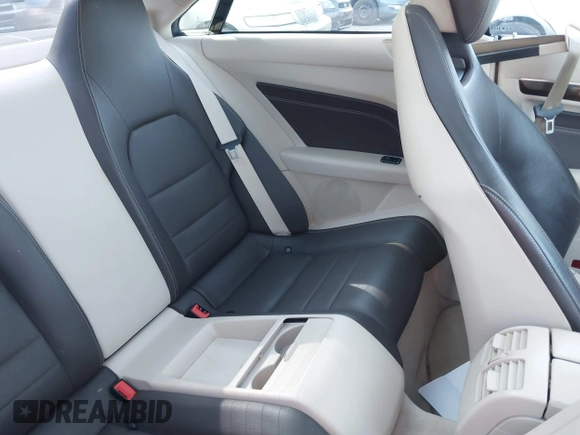 2015 Mercedes-Benz E-Class E 400 with VIN WDDKJ6FB5FF294900, listed as a IAAI auction lot 42067425 with 143,137 mi miles. Bid and sale history available at carsss.com. Image 8.