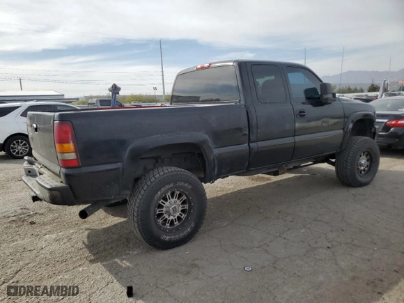 2007 GMC Sierra 2500HD Classic SLE1 with VIN 1GTHK29D37E106700, listed as a Copart auction lot 51186525 with 392,749 mi miles and Salvage Title. Bid and sale history available at carsss.com. Image 3.