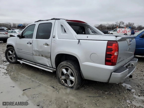 2013 Chevrolet Avalanche LTZ with VIN 3GNMCGE01DG259485, listed as a Copart auction lot 38668434 with 119,355 mi miles and Salvage Title. Bid and sale history available at carsss.com. Image 2.