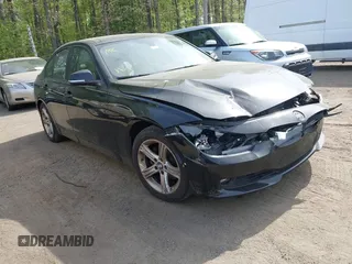 2013 BMW 3 Series 328i z VIN WBA3A5G50DNP26617, wystawiony jako IAAI lot #42061664 z przebiegiem 121 054 mil mil oraz . Historia ofert i sprzedaży dostępna na DreamBid. Obrazek 1.