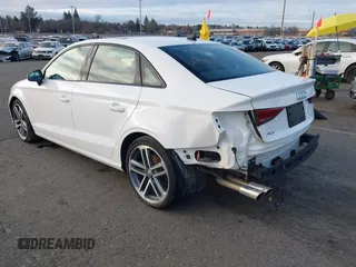 2020 Audi A3 Premium z VIN WAUAUGFF8LA104292, wystawiony jako IAAI lot #37879554 z przebiegiem 28 202 mil mil oraz . Historia ofert i sprzedaży dostępna na DreamBid. Obrazek 3.