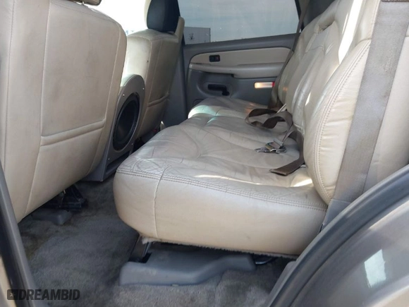 2001 GMC Yukon SLT with VIN 1GKEC13TX1J138735, listed as a IAAI auction lot 41719311 with 211,190 mi miles. Bid and sale history available at carsss.com. Image 8.