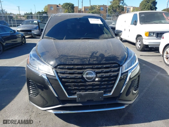 2023 Nissan Kicks S with VIN 3N1CP5BV5PL536098, listed as a IAAI auction lot 41375309 with 29,462 mi miles. Bid and sale history available at carsss.com. Image 12.