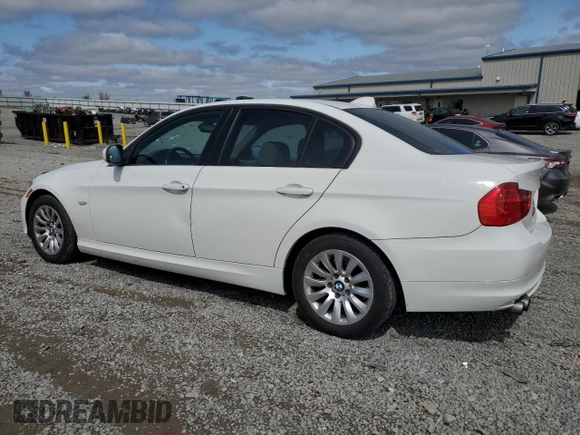 2009 BMW 3 Series 328i with VIN WBAPH77559NM30850, listed as a Copart auction lot 51322385 with 184,200 mi miles and Salvage Title. Bid and sale history available at carsss.com. Image 2.