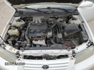 1998 Toyota Camry LE z VIN 4T1BF28K3WU068735, wystawiony jako Copart lot #44548355 z przebiegiem Nie podano mil oraz Szkoda całkowita • Salvage title. Historia ofert i sprzedaży dostępna na DreamBid. Obrazek 13.