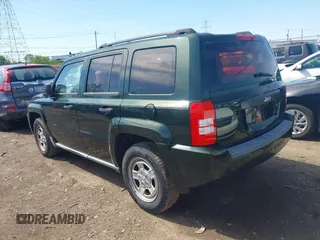 2010 Jeep Patriot Sport with VIN 1J4NT2GB8AD573538, listed as a IAAI auction lot 42113824 with 166,584 mi miles. Bid and sale history available at carsss.com. Image 3.