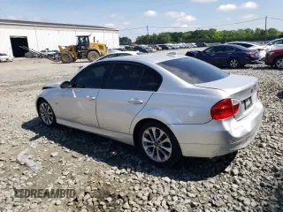 2006 BMW 3 Series 325i with VIN WBAVB17526NK35676, listed as a Copart auction lot 54720034 with 140,273 mi miles and Salvage Title. Bid and sale history available at carsss.com. Image 2.