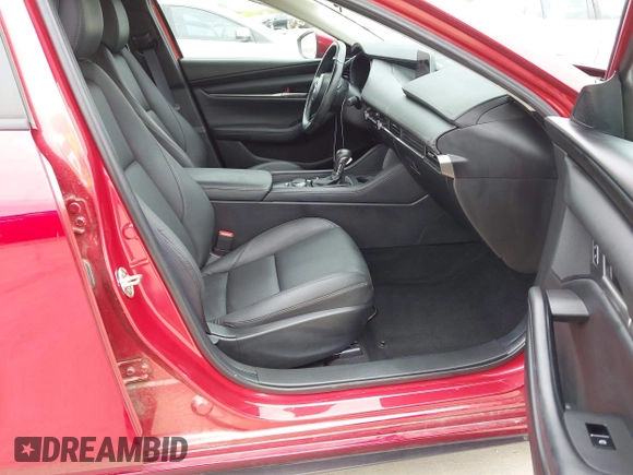 2022 Mazda 3 Select z VIN 3MZBPABL9NM316998, wystawiony jako IAAI lot #42117951 z przebiegiem 44 594 mil mil oraz . Historia ofert i sprzedaży dostępna na DreamBid. Obrazek 5.