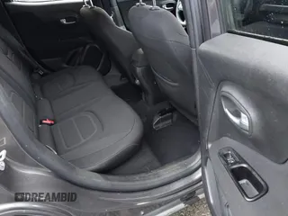 2020 Jeep Renegade Latitude with VIN ZACNJABB3LPL76503, listed as a IAAI auction lot 41467338 with 38,593 mi miles. Bid and sale history available at carsss.com. Image 8.