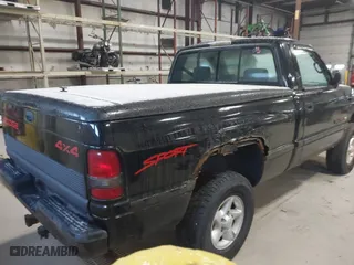 1996 Dodge Ram 1500 with VIN 1B7HF16Z9TJ181109, listed as a IAAI auction lot 41808040 with 163,681 mi miles. Bid and sale history available at carsss.com. Image 4.