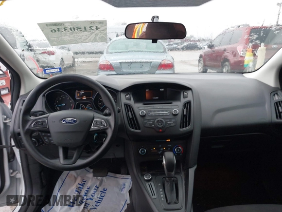 2017 Ford Focus SE with VIN 1FADP3K26HL219395, listed as a IAAI auction lot 42150336 with 54,588 mi miles and . Bid and sale history available at carsss.com. Image 12.