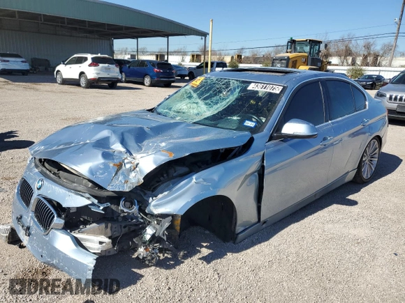 2013 BMW 3 Series 335i with VIN WBA3A9C50DF475654, listed as a Copart auction lot 43611075 with 333,333 mi miles and Clean Title. Bid and sale history available at carsss.com. Image 1.