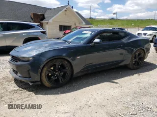 2020 Chevrolet Camaro 1LT z VIN 1G1FB1RS8L0123444, wystawiony jako Copart lot #55704995 z przebiegiem 56 048 mil mil oraz Szkoda całkowita • Salvage title. Historia ofert i sprzedaży dostępna na DreamBid. Obrazek 1.