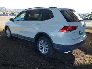 2018 Volkswagen Tiguan S with VIN 3VV1B7AX3JM091025, listed as a IAAI auction lot 41395912 with 58,840 mi miles. Bid and sale history available at carsss.com. Image 3.