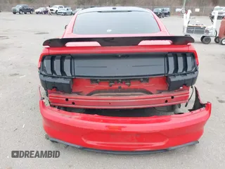 2019 Ford Mustang EcoBoost z VIN 1FA6P8TH7K5197377, wystawiony jako IAAI lot #41489649 z przebiegiem 70 550 mil mil oraz . Historia ofert i sprzedaży dostępna na DreamBid. Obrazek 6.