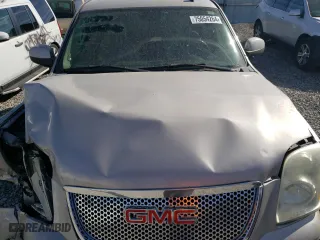 2007 GMC Yukon Denali with VIN 1GKFK63847J138982, listed as a Copart auction lot 75054264 with 194,713 mi miles and Salvage Title. Bid and sale history available at carsss.com. Image 11.