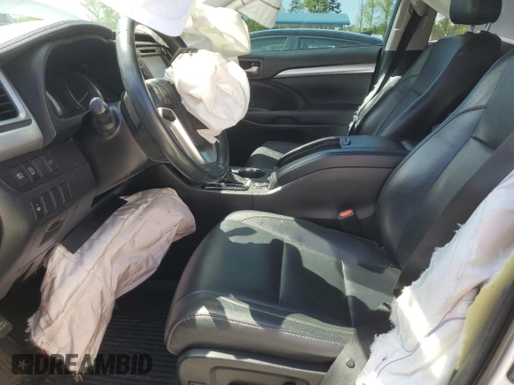 2018 Toyota Highlander SE with VIN 5TDKZRFH2JS271947, listed as a Copart auction lot 53381585 with 101,148 mi miles and Salvage title. Bid and sale history available at DreamBid. Image 7.