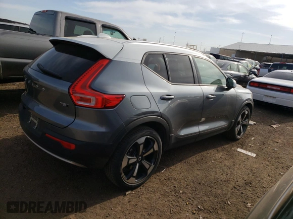 2019 Volvo XC40 Momentum with VIN YV4162UK2K2151808, listed as a Copart auction lot 51024643 with 28,113 mi miles and . Bid and sale history available at carsss.com. Image 3.
