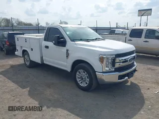 2019 Ford F-350 with VIN 1FDBF3A67KEG49808, listed as a IAAI auction lot 41907987 with 56,677 mi miles and . Bid and sale history available at DreamBid. Image 1.