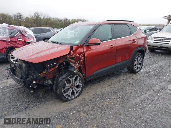 2021 Kia Seltos S z VIN KNDEUCA27M7141978, wystawiony jako IAAI lot #41971097 z przebiegiem 68 392 mil mil oraz . Historia ofert i sprzedaży dostępna na DreamBid. Obrazek 17.