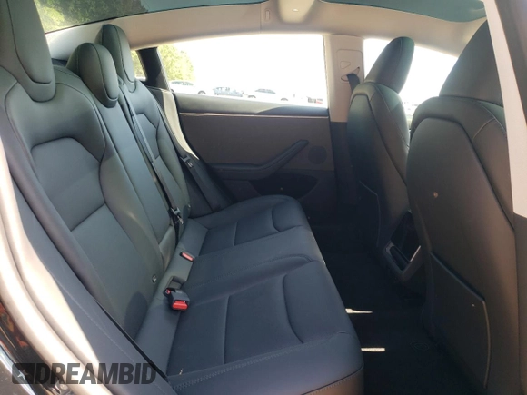 2025 Tesla Model 3 Long Range with VIN 5YJ3E1EA4SF965566, listed as a Copart auction lot 56820165 with 1,041 mi miles and Salvage title. Bid and sale history available at DreamBid. Image 10.