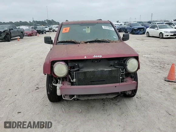 2009 Jeep Patriot Sport z VIN 1J4FT28A49D122175, wystawiony jako Copart lot #51518055 z przebiegiem 127 815 mil mil oraz Szkoda całkowita • Salvage title. Historia ofert i sprzedaży dostępna na DreamBid. Obrazek 11.