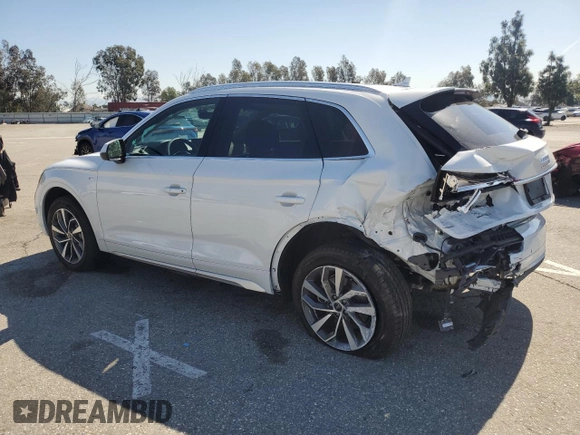 2023 Audi Q5 S line Premium with VIN WA1GAAFY5P2136566, listed as a Copart auction lot 49739365 with 29,014 mi miles and Salvage Title. Bid and sale history available at carsss.com. Image 2.