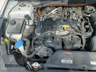 2017 Hyundai Sonata Limited с VIN KMHE34L12HA050408, выставлен на аукционе Copart как лот 56628135 с пробегом 113 677 миль миль и Списание • Salvage title. История ставок и продаж доступна на DreamBid. Изображение 16.