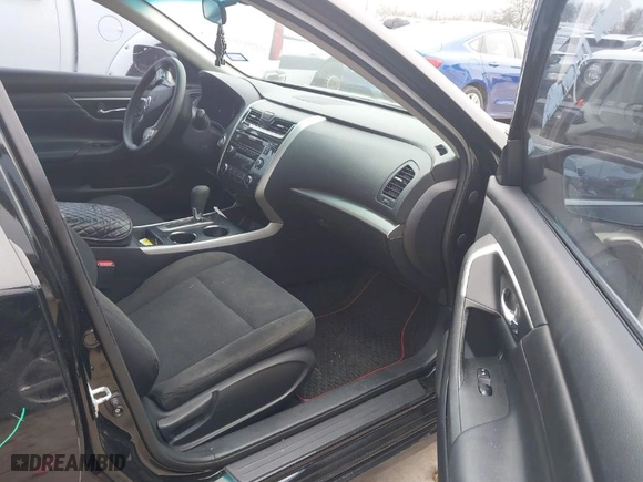 2015 Nissan Altima 2.5 S with VIN 1N4AL3AP9FC480593, listed as a IAAI auction lot 41549570 with 113,801 mi miles. Bid and sale history available at carsss.com. Image 5.