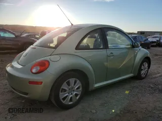 2009 Volkswagen New Beetle Coupe S with VIN 3VWPW31C99M513021, listed as a Copart auction lot 83521914 with 82,850 mi miles and Clean Title. Bid and sale history available at carsss.com. Image 3.