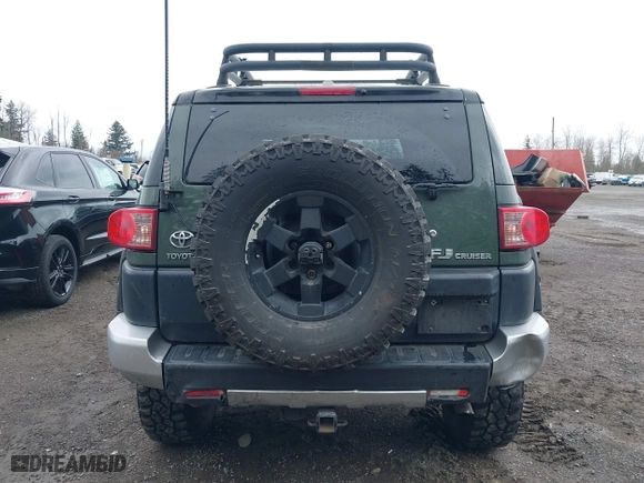 2011 Toyota FJ Cruiser with VIN JTEBU4BF5BK108168, listed as a IAAI auction lot 41829688 with 163,354 mi miles. Bid and sale history available at carsss.com. Image 17.