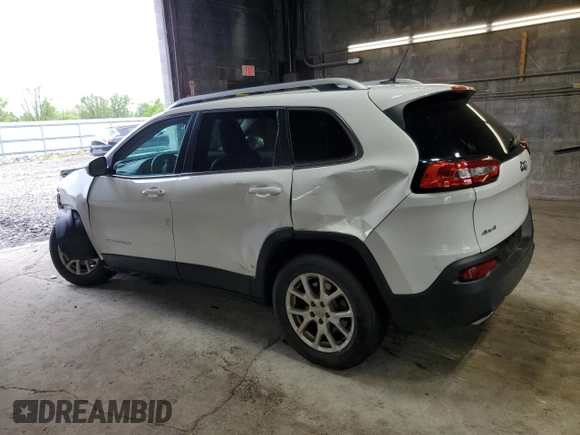 2015 Jeep Cherokee Latitude z VIN 1C4PJMCS7FW624366, wystawiony jako Copart lot #58634805 z przebiegiem 80 598 mil mil oraz Szkoda całkowita • Salvage title. Historia ofert i sprzedaży dostępna na DreamBid. Obrazek 2.