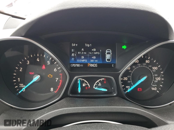 2018 Ford Escape SE z VIN 1FMCU9GD7JUB01668, wystawiony jako Copart lot #57038675 z przebiegiem 70 780 mil mil oraz Szkoda całkowita • Salvage title. Historia ofert i sprzedaży dostępna na DreamBid. Obrazek 9.