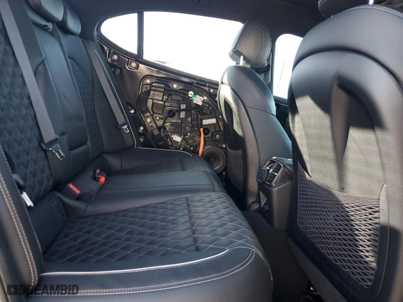 2019 Genesis G70 2.0T Advanced with VIN KMTG44LA2KU043749, listed as a Copart auction lot 81275704 with 32,956 mi miles and Salvage Title. Bid and sale history available at carsss.com. Image 10.
