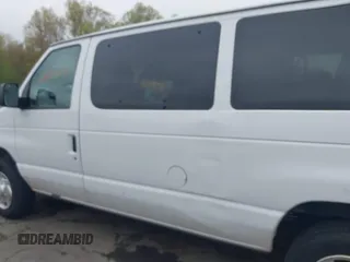 2014 Ford Econoline Passenger XL with VIN 1FBNE3BL4EDA97935, listed as a IAAI auction lot 42187031 with 228,696 mi miles. Bid and sale history available at carsss.com. Image 14.