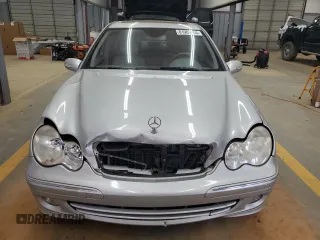 2006 Mercedes-Benz C 280 Luxury with VIN WDBRF54HX6A825189, listed as a Copart auction lot 81903084 with 231,894 mi miles and Salvage Title. Bid and sale history available at DreamBid. Image 5.
