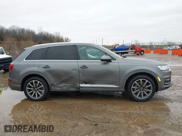 2017 Audi Q7 Premium Plus z VIN WA1LAAF78HD006485, wystawiony jako IAAI lot #41472079 z przebiegiem 175 699 mil mil oraz . Historia ofert i sprzedaży dostępna na DreamBid. Obrazek 13.