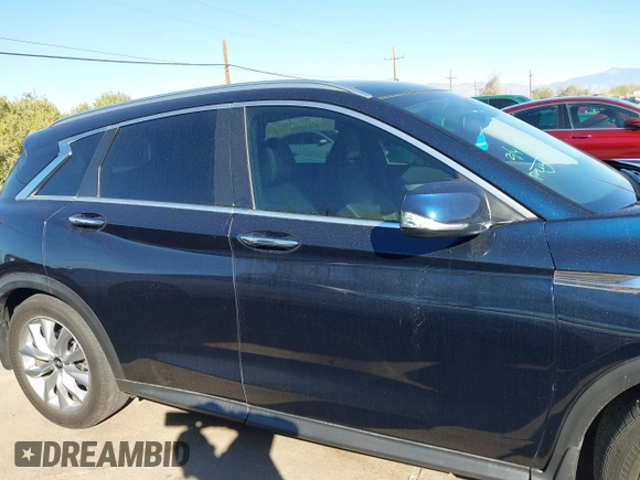 2020 Infiniti QX50 Luxe z VIN 3PCAJ5M17LF109157, wystawiony jako IAAI lot #41593864 z przebiegiem 27 895 mil mil oraz . Historia ofert i sprzedaży dostępna na DreamBid. Obrazek 13.