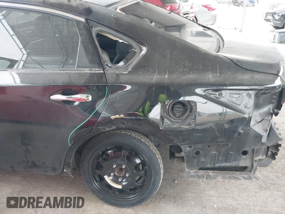 2018 Nissan Altima SR with VIN 1N4AL3AP9JC248276, listed as a IAAI auction lot 41327872 with 113,571 mi miles and . Bid and sale history available at DreamBid. Image 6.