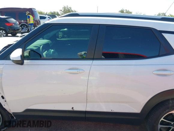 2024 Chevrolet TrailBlazer LT with VIN KL79MPSL8RB162579, listed as a IAAI auction lot 41837973 with 8,789 mi miles and . Bid and sale history available at DreamBid. Image 15.