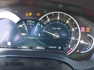 2019 BMW 5 Series 540i с VIN WBAJE5C5XKWW20300, выставлен на аукционе IAAI как лот 42139380 с пробегом 32 802 миль миль и . История ставок и продаж доступна на DreamBid. Изображение 15.
