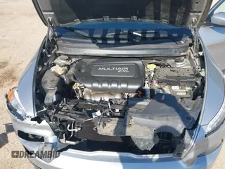 2016 Jeep Cherokee Latitude with VIN 1C4PJMCB3GW231806, listed as a IAAI auction lot 41997517 with 170,188 mi miles and . Bid and sale history available at carsss.com. Image 10.