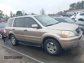 2005 Honda Pilot EX-L with VIN 5FNYF18545B052618, listed as a IAAI auction lot 41798972 with 250,118 mi miles. Bid and sale history available at carsss.com. Image 13.
