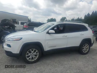 2017 Jeep Cherokee Latitude z VIN 1C4PJMCB4HW659210, wystawiony jako Copart lot #64015385 z przebiegiem 102 183 mil mil oraz Szkoda całkowita • Salvage title. Historia ofert i sprzedaży dostępna na DreamBid. Obrazek 1.