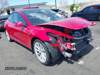 2023 Tesla Model 3 Performance z VIN 5YJ3E1EC7PF704232, wystawiony jako IAAI lot #41919870 z przebiegiem 29 902 mil mil oraz . Historia ofert i sprzedaży dostępna na DreamBid. Obrazek 1.