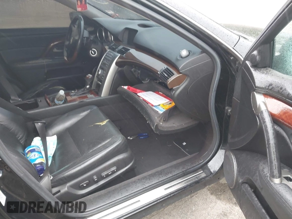 2011 Acura RL Technology with VIN JH4KB2F60BC000090, listed as a IAAI auction lot 42126389 with Not Provided miles and . Bid and sale history available at DreamBid. Image 5.