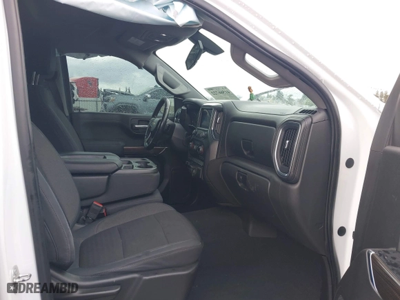 2019 Chevrolet Silverado 1500 LT with VIN 3GCUYDED3KG118071, listed as a IAAI auction lot 41566722 with 157,525 mi miles. Bid and sale history available at carsss.com. Image 5.