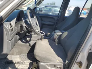 2004 Jeep Liberty Sport with VIN 1J4GK48K84W118848, listed as a Copart auction lot 43061675 with 116,406 mi miles and Salvage Title. Bid and sale history available at DreamBid. Image 7.