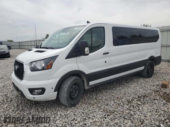 2025 Ford Transit Passenger XL z VIN 1FBAX2YG7SKA63962, wystawiony jako Copart lot #64595845 z przebiegiem 3 011 mil mil oraz Nie do naprawy • Non repairable. Historia ofert i sprzedaży dostępna na DreamBid. Obrazek 1.