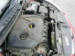 2013 Hyundai Elantra GLS z VIN 5NPDH4AE9DH214392, wystawiony jako IAAI lot #43198774 z przebiegiem 132 902 mil mil oraz . Historia ofert i sprzedaży dostępna na DreamBid. Obrazek 12.